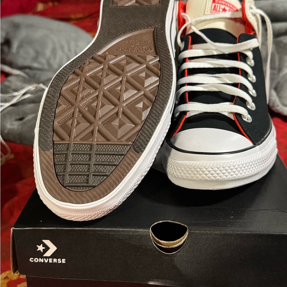 Converse Men's Black, White, and Brown Sneakers